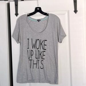 Cozy Zoe graphic tee